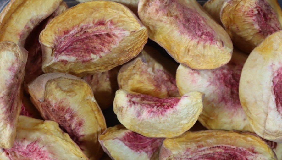 Freeze dried Peach
